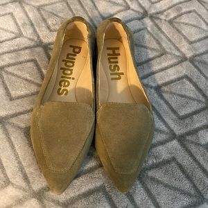 Slip on flats in olive green, only wore one time